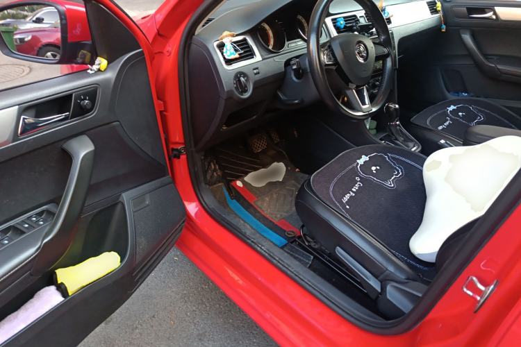 Used Skoda Rapid Spaceback 2018 1.6L Automatic Comfort Edition
