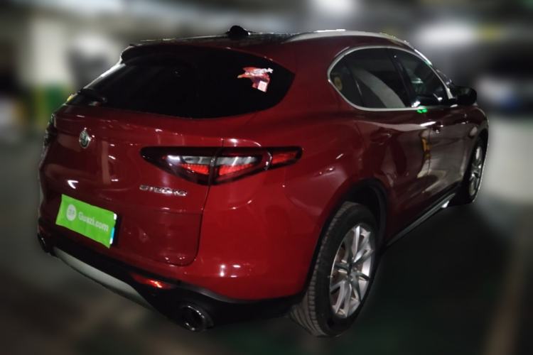 Used Alfa Romeo Stelvio 2017 2.0T 280HP Luxury Edition Rear Right 45 Deg