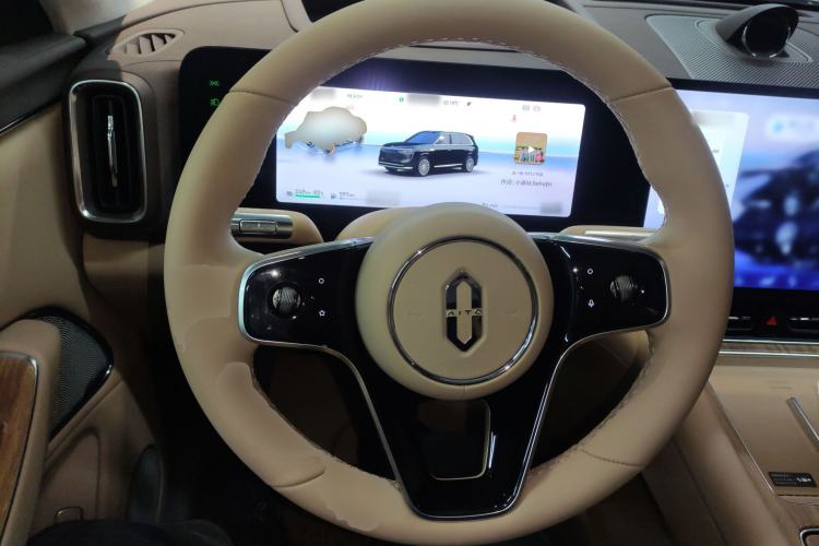 Used Hima AITO M8 2025 Extended-Range Ultra Version 53.4 kWh 6-Seater Edition
