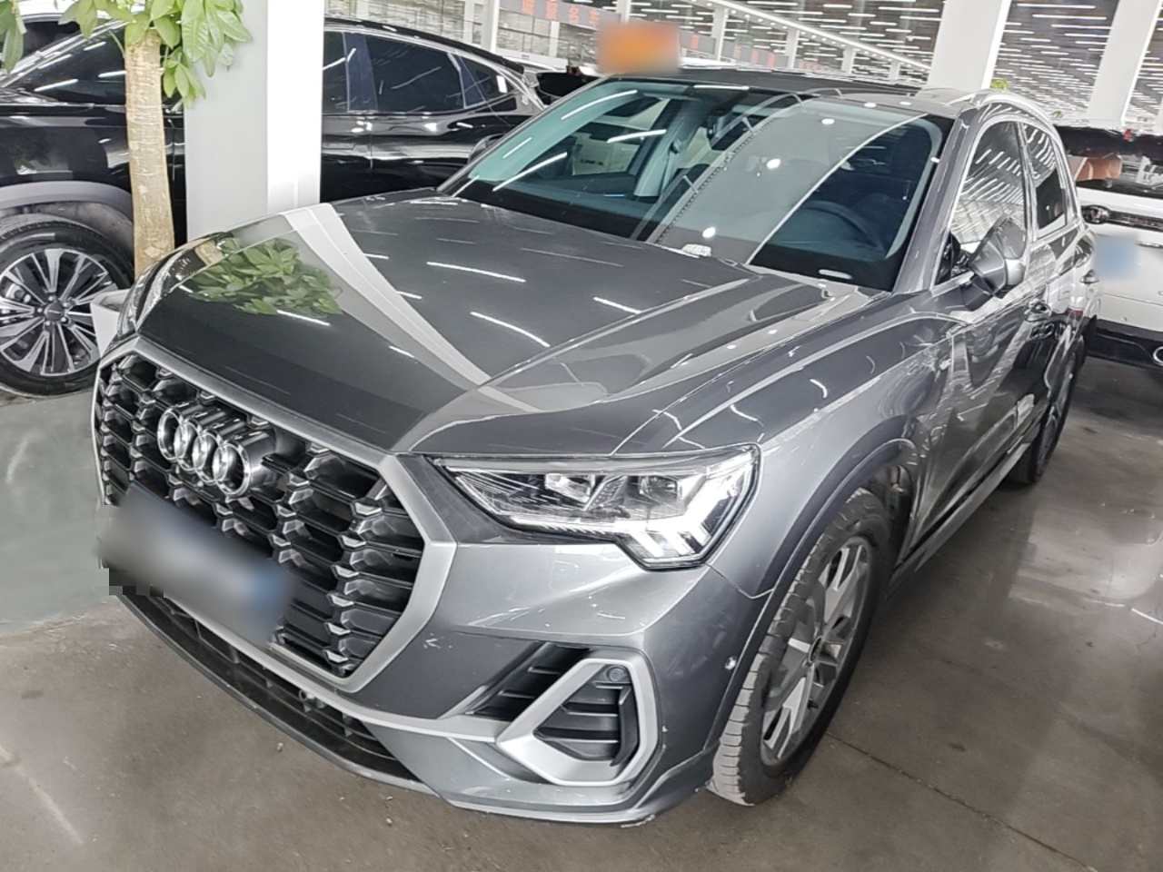 Под передней частью автомобиля