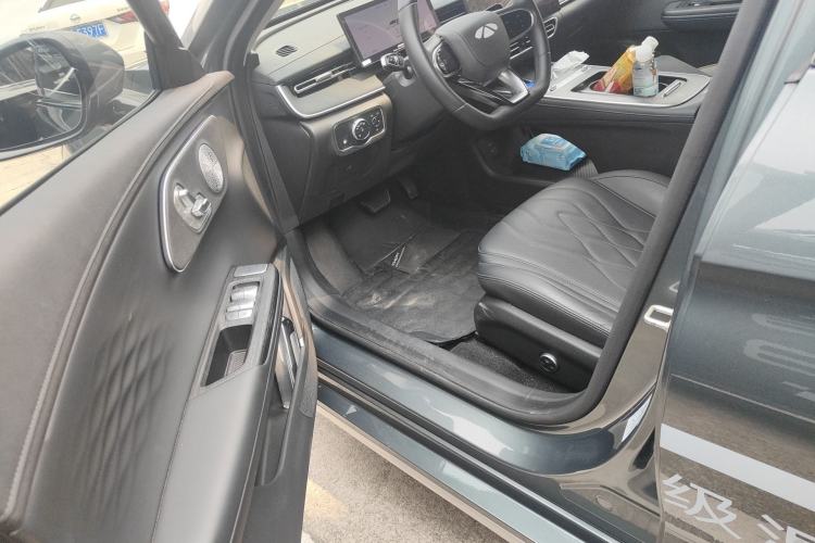 Used Chery Fengyun A8L 2025 1.5 TGDI 145 km Luxury Version Driver Seat