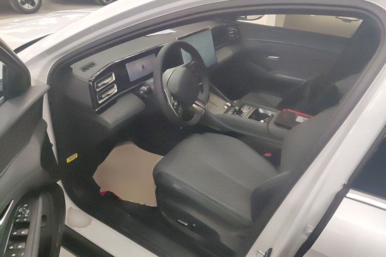 Used BYD Qin L 2024 DM-i 120KM Excellence Model Left Front Seat