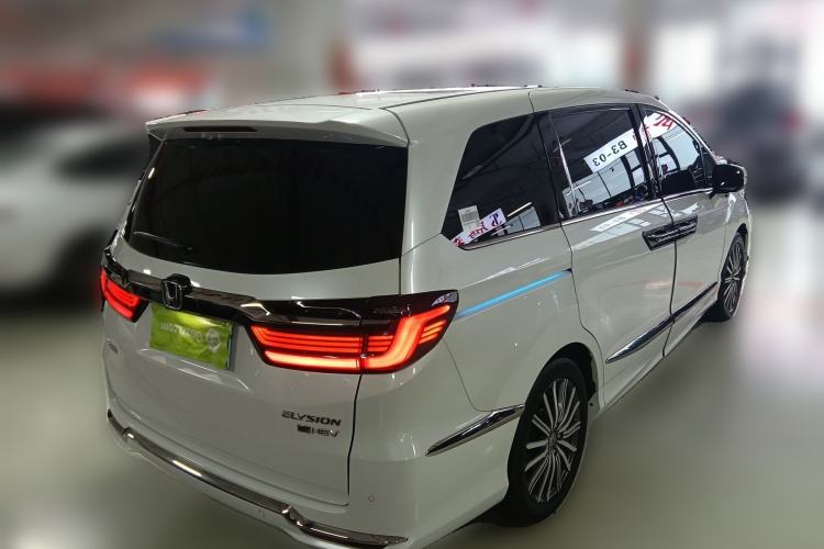 Used Honda Elysion 2022 2.0L eHEV Luxury First Edition Rear Right 45 Deg