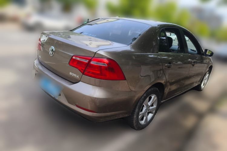 Used Volkswagen Bora 2015 Value Edition 1.6L Automatic Comfort Version