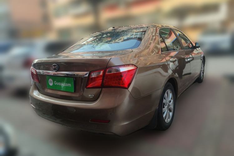 Used BYD G6 2013 2.0L Manual Luxury Version
