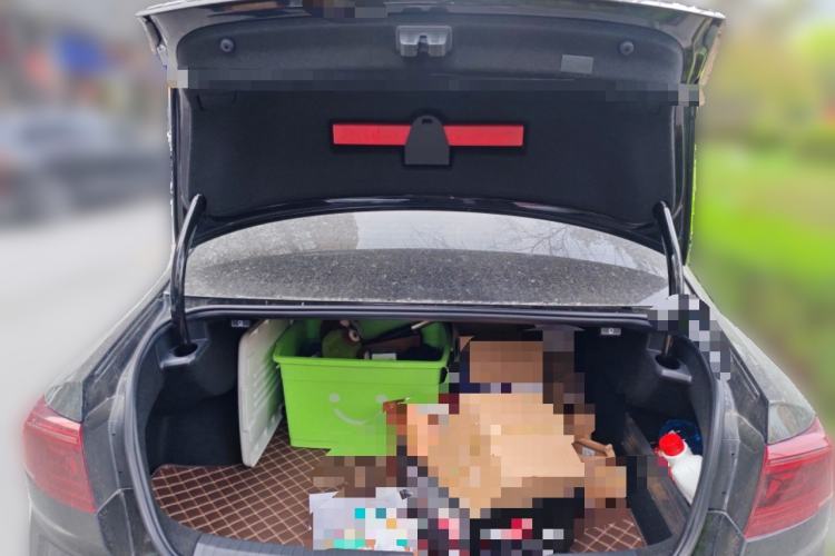 Used Volkswagen Magotan 2024 2 Million Units Zhongxiang Version 330TSI DSG Luxury Edition Trunk