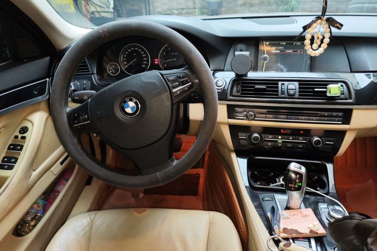 Used BMW 5 Series 2012 520Li Elegant Edition Steering Wheel