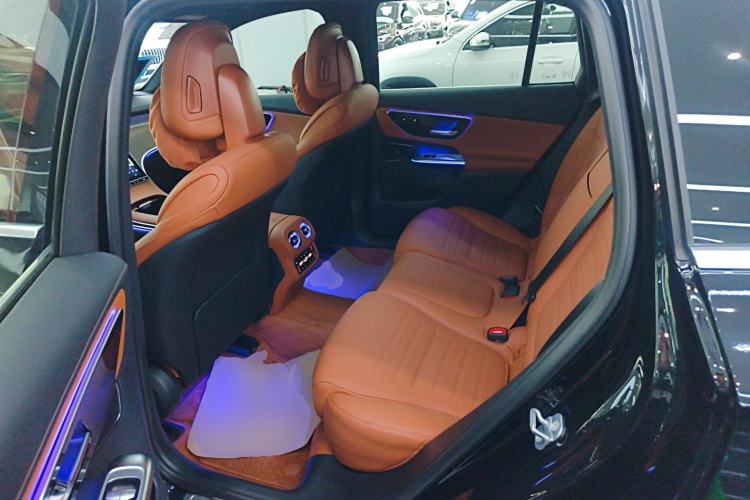 Used Mercedes-Benz GLC 2024 GLC 300 L 4MATIC Dynamic Edition 5-seater Left Rear Seat