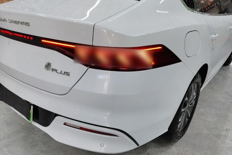 Used BYD Qin PLUS 2024 HONOR Edition DM-i 55KM Leading Model
