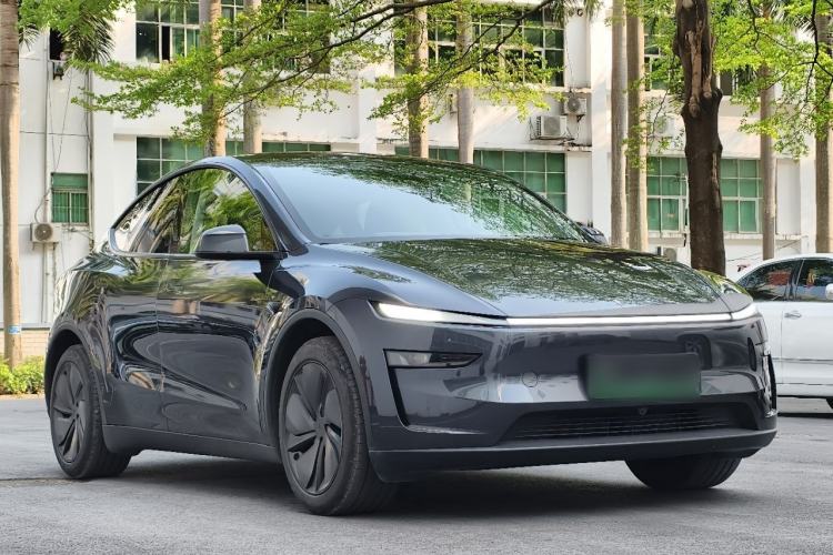 Used Tesla Model Y 2025 Rear-Wheel Drive First Edition