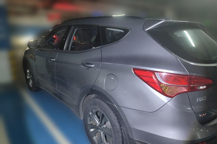 Used Hyundai Santa Fe 2013 2.4L Automatic 2WD Comfort Edition
