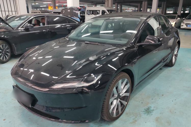 Used Tesla Model 3 2023 Long-Range All-Wheel-Drive Version