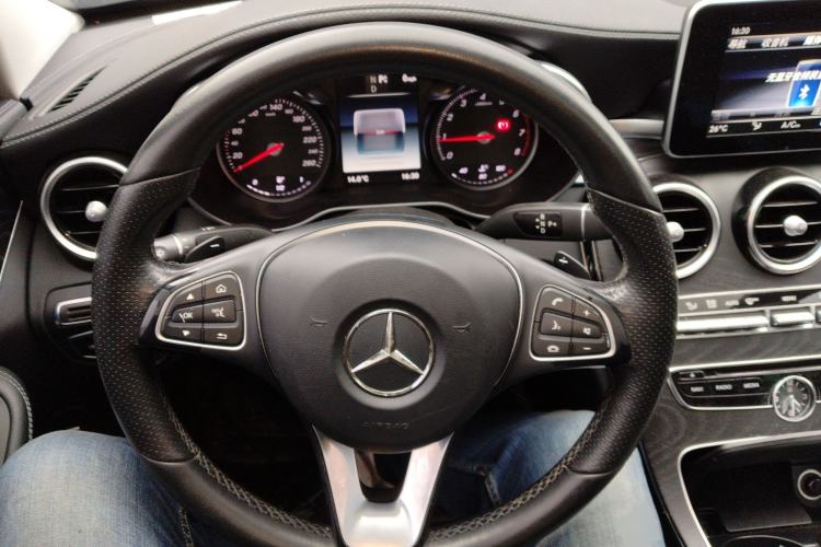 Used Mercedes-Benz C-Class 2018 C 200 L Sport Edition Steering Wheel