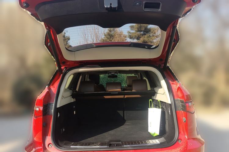 Used Zotye T700 2017 1.8T Dual-Clutch Prestige Model
