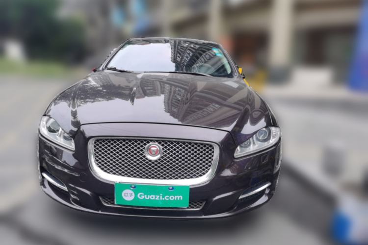 Used Jaguar XJ 2014 XJL 3.0 SC Two-Wheel-Drive Panoramic Business Edition
