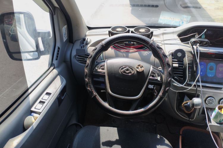 Used SAIC MAXUS Xintu V80 2021 2.0T Manual Classic Aoyuntong Long Wheelbase Mid-Roof 6/7/8/9-Seater