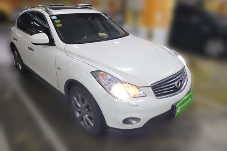 Used Infiniti QX50 2013 2.5L Two-Wheel-Drive Zunya Edition