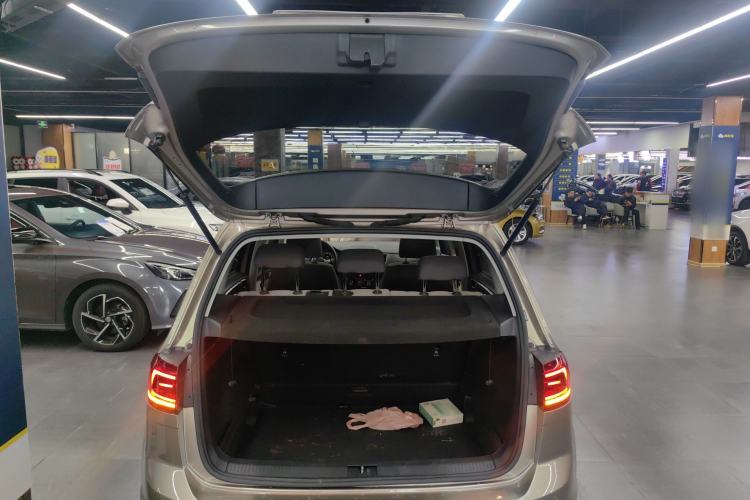 Used Volkswagen Golf Sportsvan 2016 230TSI Automatic Trend Edition
