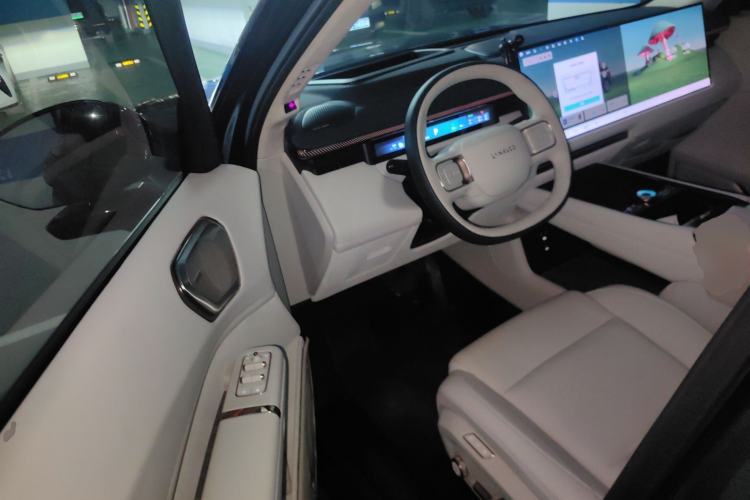 Used Lynk & Co 900 2025 2.0T Ultra