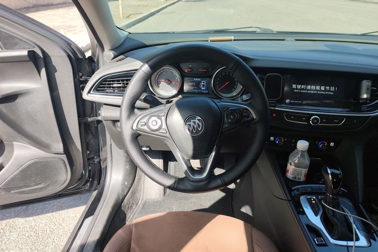 Used Buick Regal 2019 20T Elite Version China VI Standard Steering Wheel