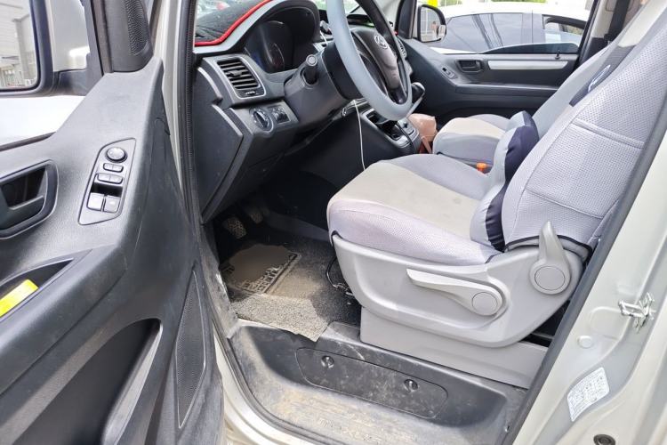 Used SAIC MAXUS G10 2021 2.0T Manual Smart Edition Gasoline 7-Seater