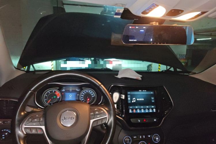 Used Jeep Cherokee 2020 2.0T Two-Wheel Drive Leading Edition