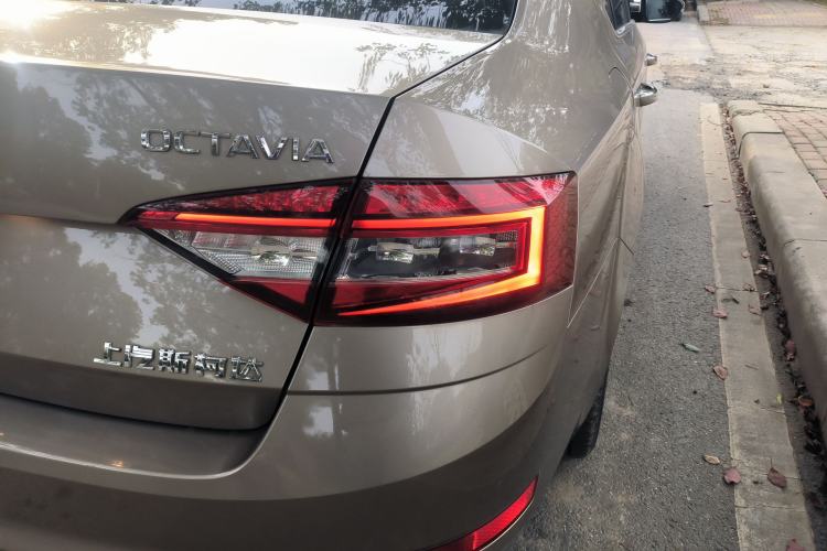 Used Skoda Octavia 2019 TSI230 DSG Luxury Edition