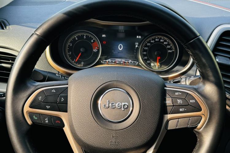 Used Jeep Cherokee 2016 2.4L 75th Anniversary Edition
