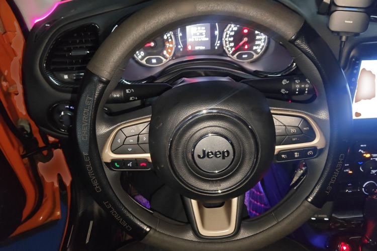 Used Jeep Renegade 2018 Connected Large Screen Version 180T Automatic High-Energy Edition
