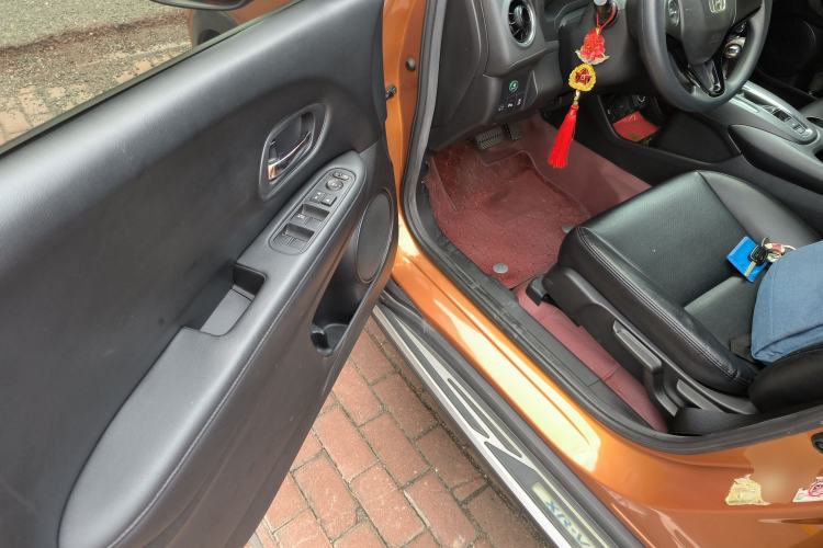 Used Honda XR-V 2015 1.5L LXi CVT Classic Edition Driver Seat