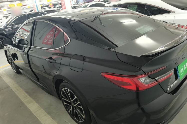 Used Toyota Camry 2026 Model Dual-Engine 2.0HSE Sport Lite Edition