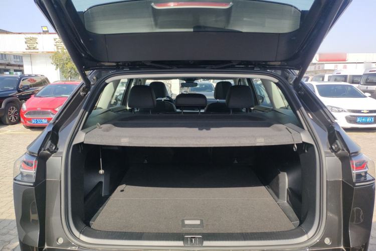 Used Volkswagen Tavendor 2023 380TSI Four-Wheel Drive R-Line Cruise Edition Trunk