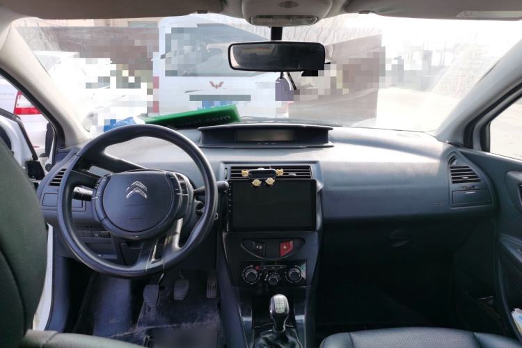 Used Citroen C-Quatre 2013 Sedan 1.6L Manual - Prestige Model Center Console