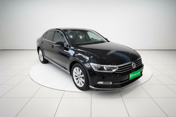 Used Volkswagen Magotan 2019 330TSI DSG Leading Model China VI Standard Exterior 1