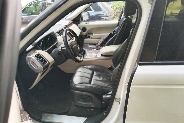 Used Land Rover Range Sport 2014 3.0 SC V6 HSE Left Front Seat