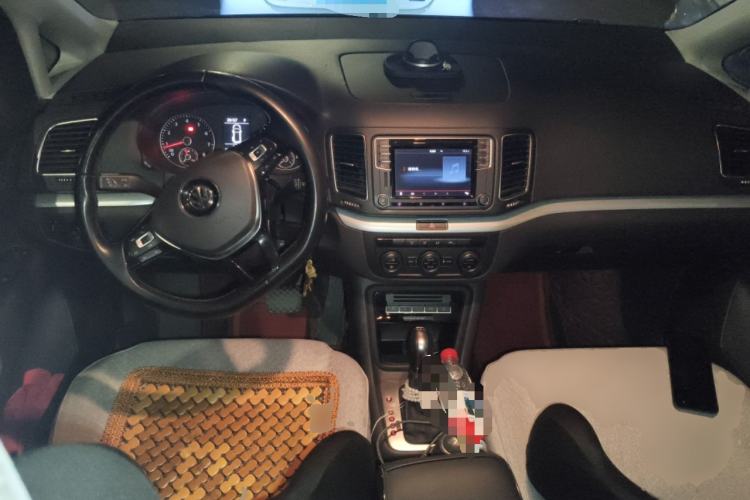 Used Volkswagen Sharan 2016 280TSI Enjoyment Model 7-Seater
