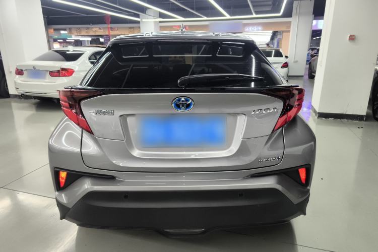 Used Toyota IZOA 2021 Dual-Motor 2.0L Yichi Edition Exterior 4