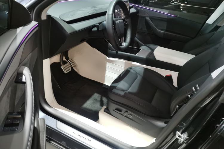 Used Tesla Model Y 2025 Long-Range All-Wheel Drive First Edition