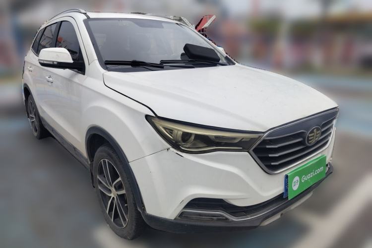 Used Bestune X40 2018 Internet Celebrity Edition 1.6L Automatic Luxury Version
