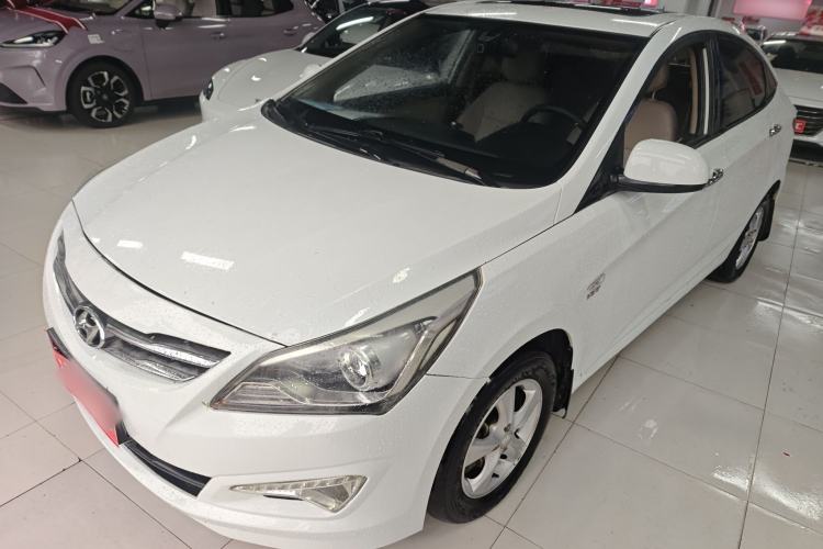 Used Hyundai Verna (older generation) 2014 1.4L Automatic Leading-Edge GLX