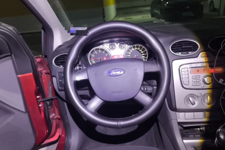 Used Ford Focus 2013 Hatchback Classic 1.8L Manual Base Model