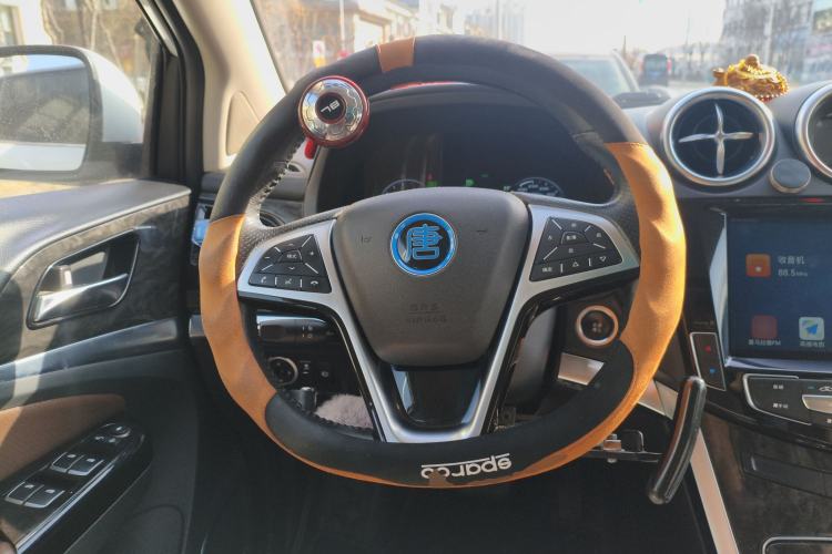 Used BYD Tang New Energy 2017 2.0T All-Wheel Drive Hyatt Model