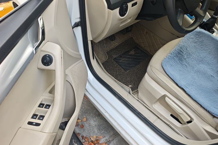 Used Skoda Octavia 2015 1.6L Manual Yijie Edition