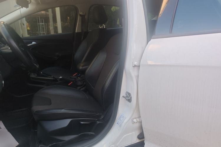 Used Ford Focus 2012 Hatchback 1.6L Automatic Fashion Edition