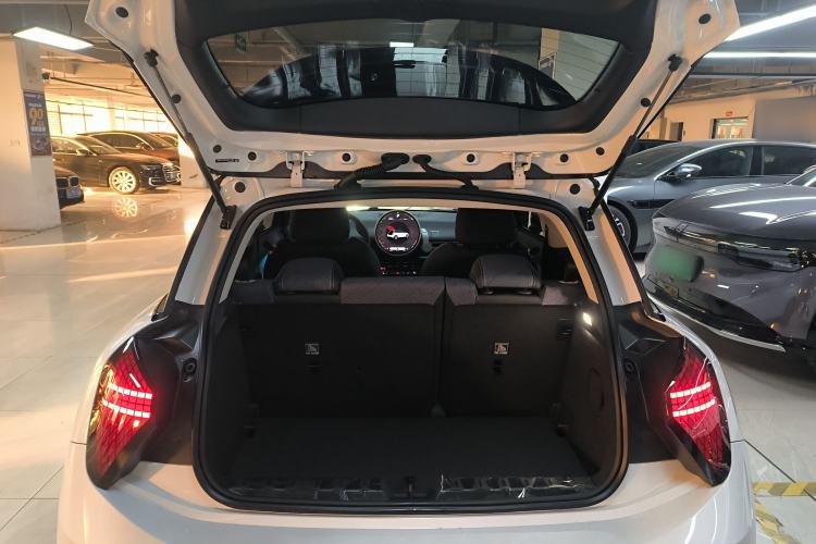 Used MINI Electric MINI COOPER 2025 456km COOPER E Classic Style
