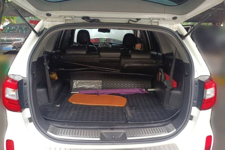 Used Kia Sorento 2013 2.4L 7-Seater Gasoline Luxury Version China IV Standard Trunk