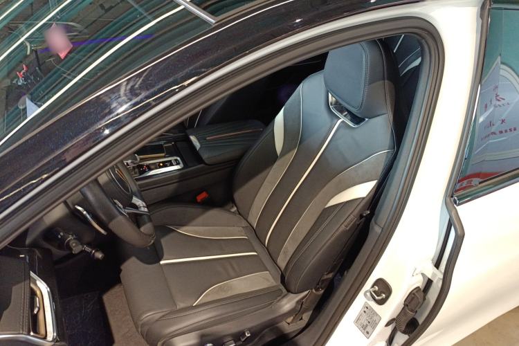 Used Hongqi H6 2023 2.0T ZhiShang Version
