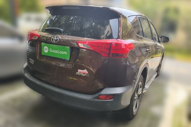 Used Toyota RAV4 2015 2.0L CVT Two-Wheel Drive Fashion Edition