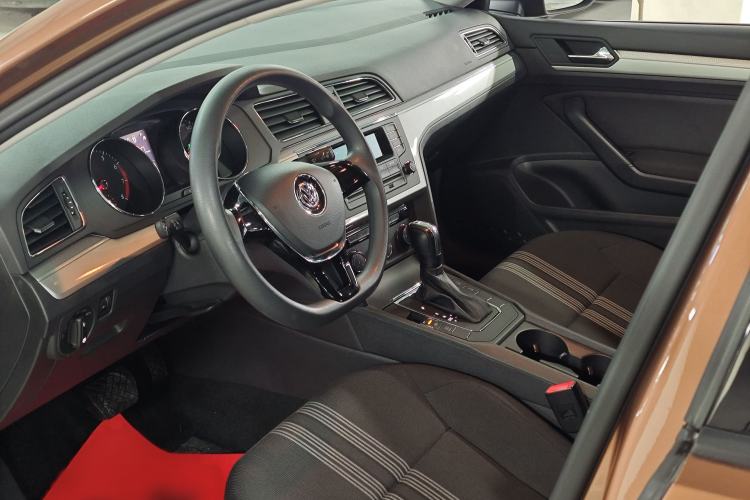 Used Volkswagen Lamando 2018 230TSI DSG Fashion Edition
