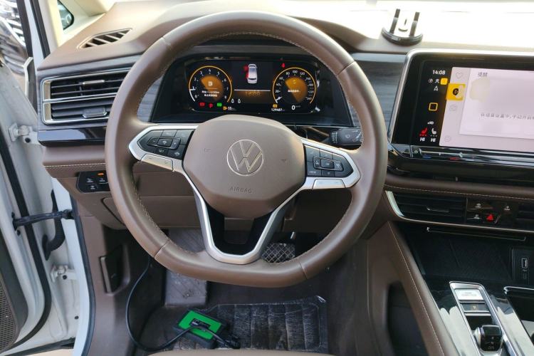 Used Volkswagen Viloran 2024 330TSI Luxury Edition